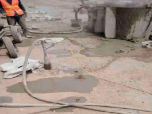 乐业水泥混凝土路面板底注浆技术 路面脱空注浆整治方案